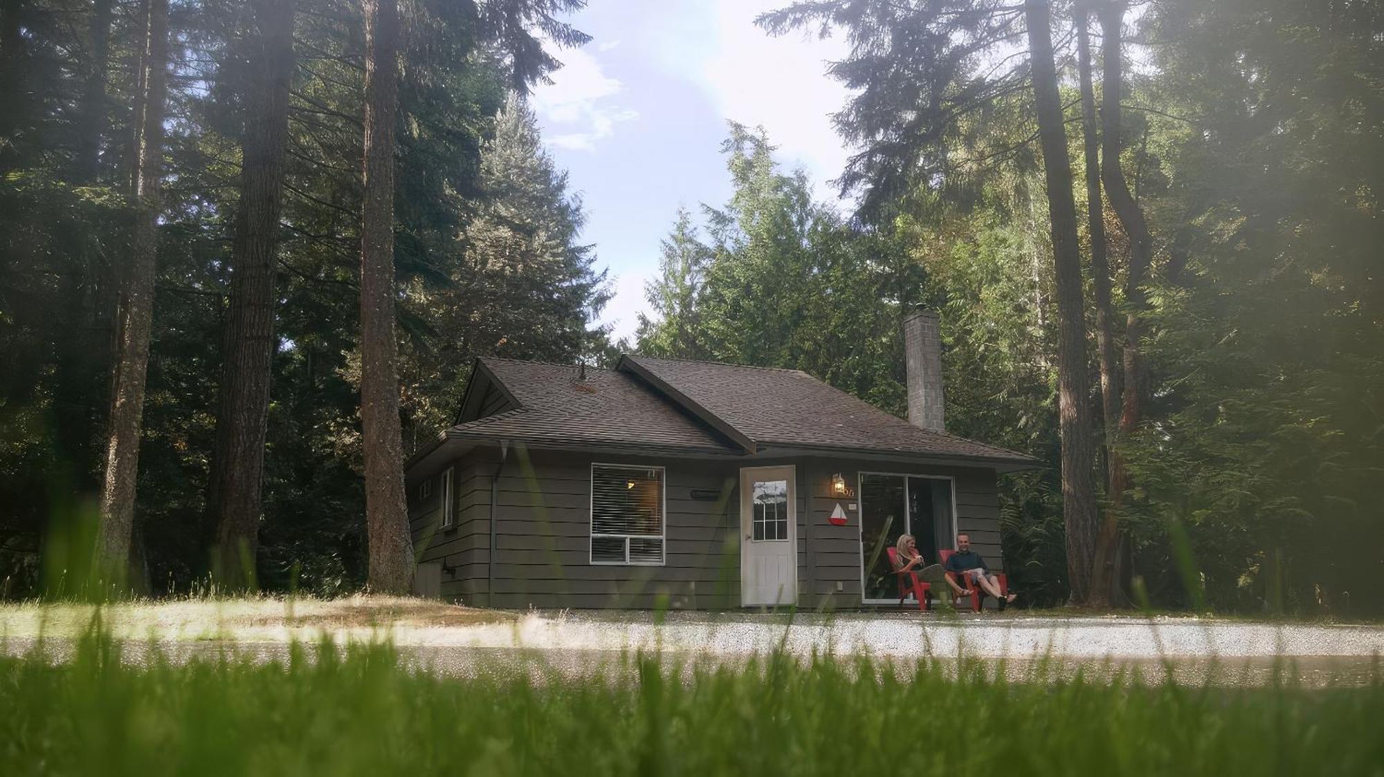 Beach Acres Resort Parksville Exterior photo